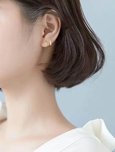 Vista 3 de Reffeer Aretes minimalistas de plata de ley 925 para mujeres y adolescentes, Circonita