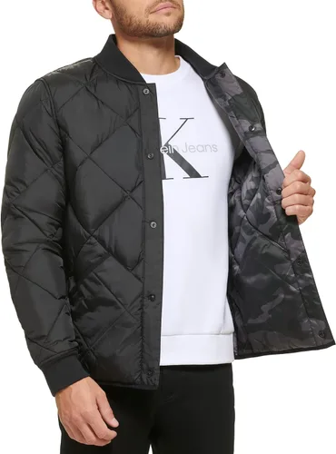 Vista 5 de Calvin Klein Chaqueta acolchada reversible con diamantes para hombre