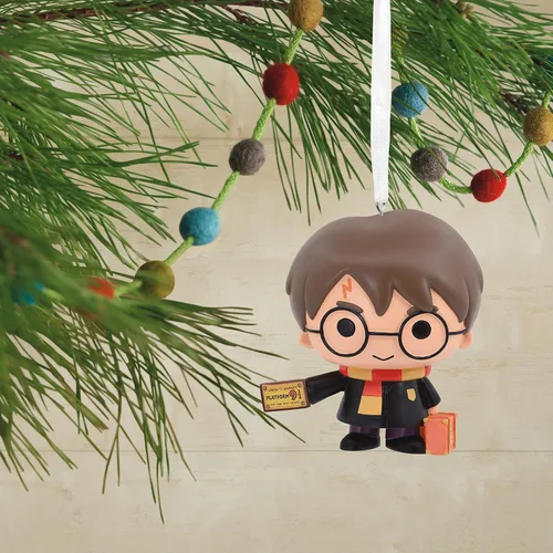 Vista 5 de Hallmark Adorno navideño de Harry Potter con boleto de tren