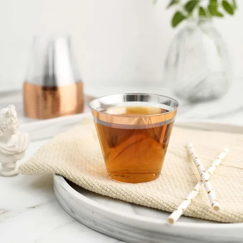 Vista 8 de Efavormart - Juego de 12 vasos de plástico de oro rosa de 10 onzas, diseño de borde para decoración de boda