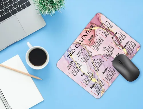 Vista 3 de Alfombrilla de mouse con calendario, patrón de mármol rosa 2025, goma natural, calidad creativa, rectangular, mouse pad de escritorio personalizado