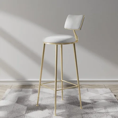 Vista 14 de Taburetes de bar de terciopelo modernos con respaldo y patas de metal dorado, cómodas sillas de bar altas tapizadas para cocina, isla de desayuno