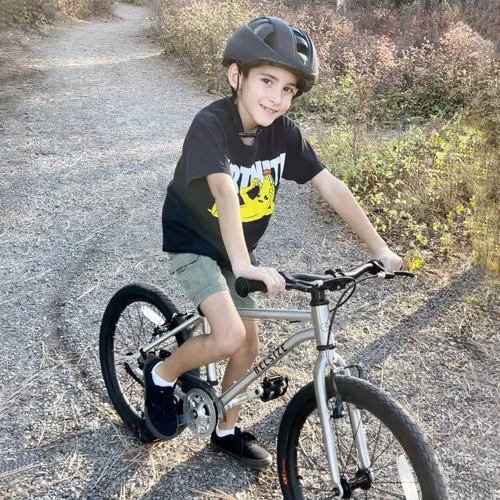 Vista 9 de A11N SPORTS BELSIZE - Bicicleta para niños de 20 pulgadas, bicicleta ligera de aleación de aluminio (solo 14.82 libras) para niños de 7 a 10 años