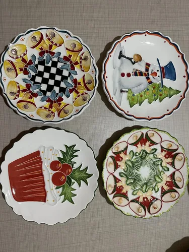 Vista 7 de Anka Handcrafts - Christmas Home Decors – Snowman - Handmade & Handpainted Ceramic Plates with Unique Embossed Surface – w Navy Int. Velvet Case