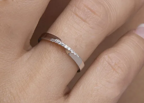 Vista 5 de Elegante joyero Anillo Mobius de diamantes para mujer en oro macizo de 9k, 14k y 18k, anillo de compromiso de diamantes, anillo de boda de diamante
