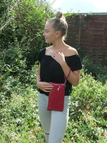 Vista 3 de LONI Adorable bolso de mano de patente para mujer con correa de muñeca desmontable, gris topo