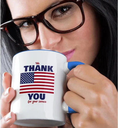 Vista 2 de 3dRose Taza de café de 11 onzas en dos tonos azul, We Thank You For Your Service, taza del Día de los Veteranos, regalos para veteranos
