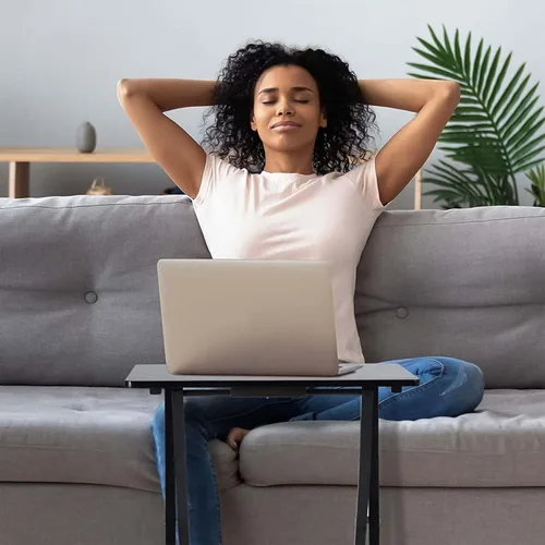Vista 7 de 2 mesas plegables negras para TV con estante de almacenamiento compacto