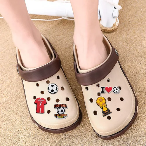 Vista 6 de 18 dijes para zapatos de fútbol, decoración para zapatos de fútbol, no repetida, pelota deportiva, portería de fútbol, accesorios para niños, niñas
