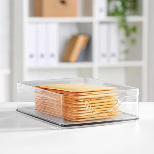 Vista 6 de iDesign contenedor apilable para despensa con asas para gabinetes o nevera, transparente, fabricado en EE. UU Contenedor de almacenamiento