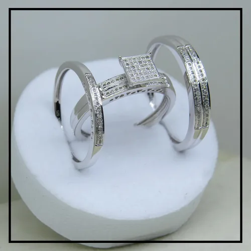 Vista 3 de Dazzlingrock Collection Anillo de trío con cabeza cuadrada de diamantes blancos redondos de 0.27 ctw en plata de ley 925