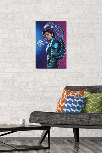 Vista 2 de Trends International DC Comics Movie Blue Beetle - Póster de pared de Jaime Reyes, 22.4 pulgadas de largo x 14.7 W, paquete de póster y montaje