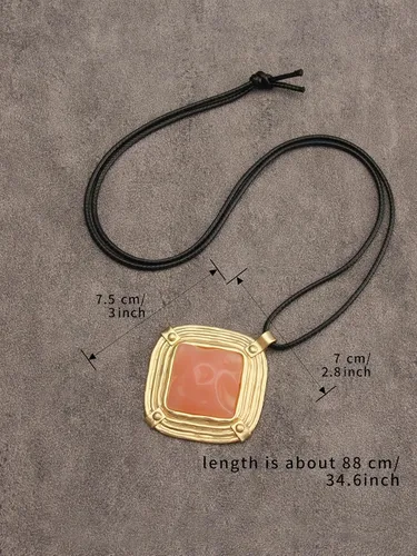 Vista 7 de Jeilwiy Collar de cuero para mujer, collar funky, gargantilla de cuerda con colgante, joyería de estilo bohemio