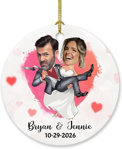 Vista 16 de Foto personalizada, adorno de matrimonio de nuestra primera Navidad 2023, regalo para novio, novia, señor y señora, foto y calendario, adorno