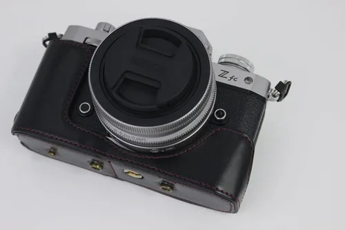 Vista 7 de Funda Z fc Zfc, BolinUS hecha a mano de piel sintética para cámara de cuerpo completo para Nikon Z fc Zfc con versión de apertura inferior de lente