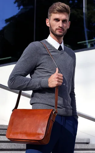 Vista 2 de Bolso bandolera de cuero para hombre bolso cruzado hecho a mano bolso de hombro fabricado en Italia resistente al tiempo