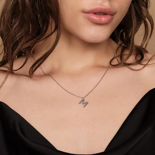 Vista 4 de PAVOI - Collar con dije de inicial chapado en oro de 14quilates, collar de letra para mujer