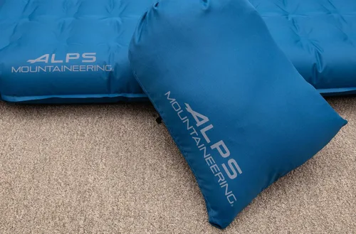 Vista 7 de ALPS Mountaineering Cama de aire Vertex, colchón inflable individual o queen, bomba versátil incluida