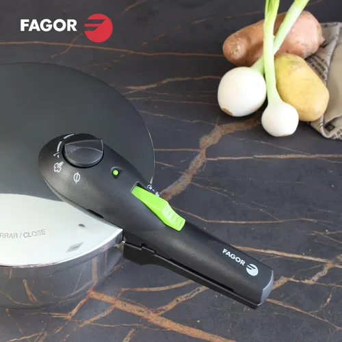 Vista 5 de Fagor Rapid Xpress - Olla a presión 6 litros, inducción, súper rápida, acero inoxidable 18/10, todo tipo de cocinas, parte inferior termodifusora, 2