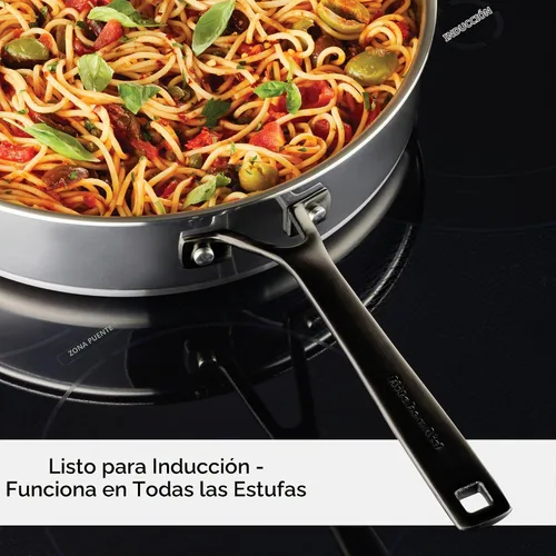Vista 4 de KitchenAid Sartén para saltear de inducción de acero inoxidable revestido de 5 capas con tapa, 5 cuartos de galón, acero inoxidable pulido