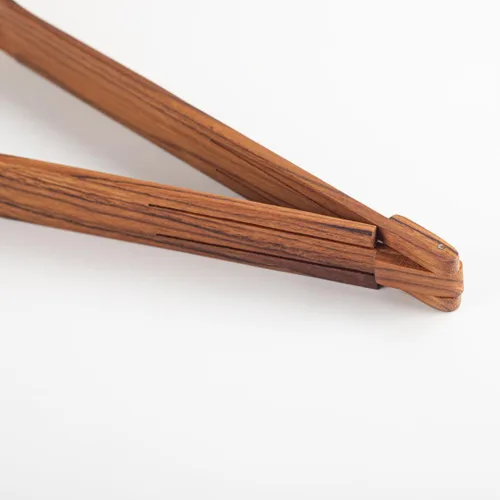 Vista 5 de Pinzas para ensalada de primavera súper delgadas: servidor de mano de ensalada de madera de teca de 0.1 x 0.1 x 12 pulgadas de utensilios de cocina