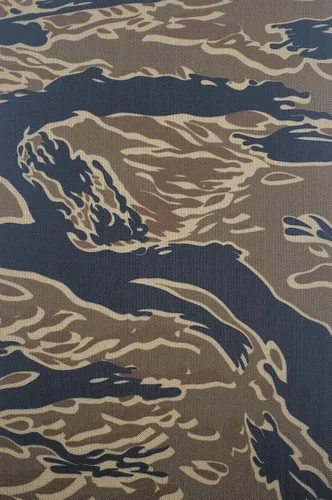 Vista 6 de Dangerfield Arms TackGear Wrap - Envoltura adhesiva de camuflaje Cordura de 8 x 12 pulgadas, 500 denier, parte trasera adhesiva para kydex y otros