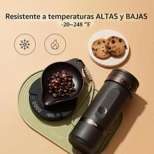 Vista 4 de OutIn Bandeja dosificadora de granos de café con correa, hecha de un compuesto molido de café, ligera y duradera Hecho de un compuesto molido