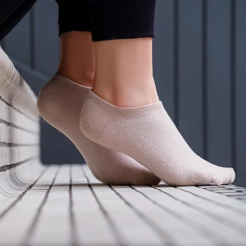 Vista 7 de Bam&bü - Calcetines casuales de viscosa de bambú para mujer, paquete de 4 pares, antideslizantes