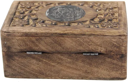 Vista 4 de Caja de almacenamiento de madera tallada a mano para chakras (corazón)