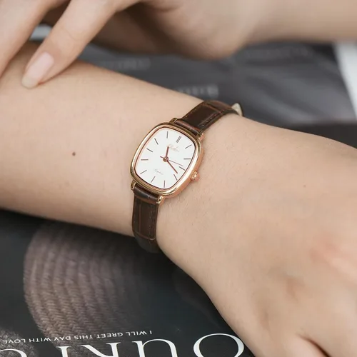 Vista 7 de Reloj clásico de cuarzo para mujer, elegante y resistente, con correa de piel de vacuno, perfecto para cualquier ocasión