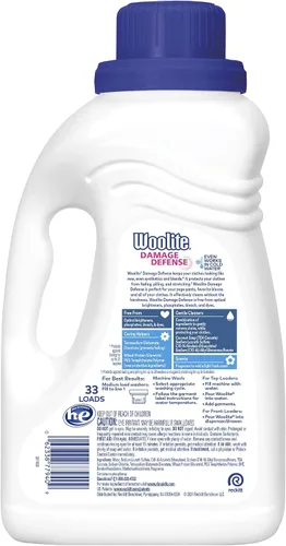Vista 2 de Woolite Detergente para ropa Damage Defense, 33 cargas, 50 onzas líquidas, lavadoras regulares y HE, el embalaje puede variar
