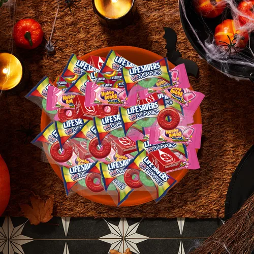 Vista 5 de Starburst, Life Savers, Hubba Bubba y Life Savers - Gomitas de caramelo de Halloween, mezcla surtida, masticables, de chicle de burbujas y caramelos