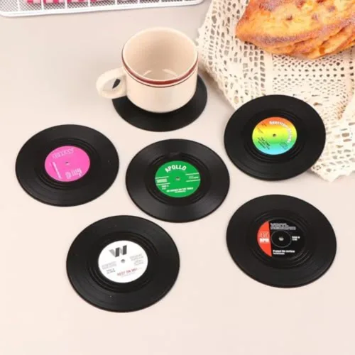 Vista 4 de Posavasos retro negro para bebidas con CD y discos resistentes al calor, antideslizantes, accesorios de oficina en casa, regalos (1 unidad, al azar)