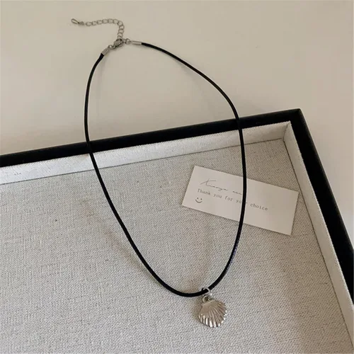 Vista 7 de XROLAND Necklace Fashion Metal Shells Pendant Necklace Earrings Simple Y2K Choker Earrings Sweet Cool Clavicle Chain Necklace Jewelry