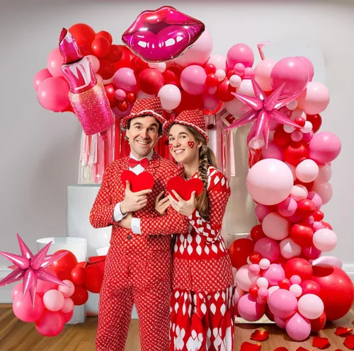 Vista 2 de Kit de arco de guirnalda de globos rosa y rojo, 108 piezas con globos de labios de estrella de aluminio para niñas, mujeres, cumpleaños, día