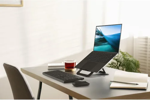 Vista 2 de Kensington Adjustable Aluminum Laptop Stand for Desk, Ultra-Slim Lightweight Foldable Portable Notebook Holder, Anti-Slip Silicone Tablet Mount for