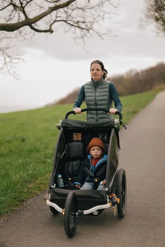 Vista 5 de Burley Design Kit Jogger para Bicicleta, Aluminio, Negro/Plata, 16 pulgadas