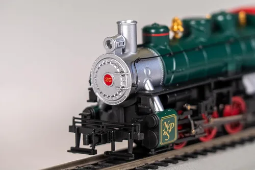 Vista 5 de Bachmann Trenes - USRA 0-6-0 w/Smoke & Slope Tender - NP&S® #25 - Navidad - Escala HO