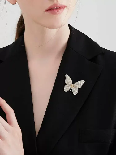 Vista 4 de Broches de mariposa de lujo con circonita cúbica, broche de cristal brillante clásico para bodas, fiestas, banquetes de baile para mujeres, damas