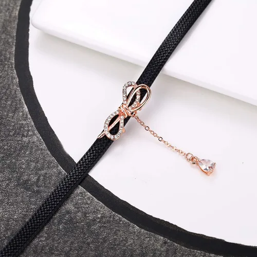 Vista 2 de LVEN - Gargantilla negra para mujer, collar de tono doradoplateado con elegante dije