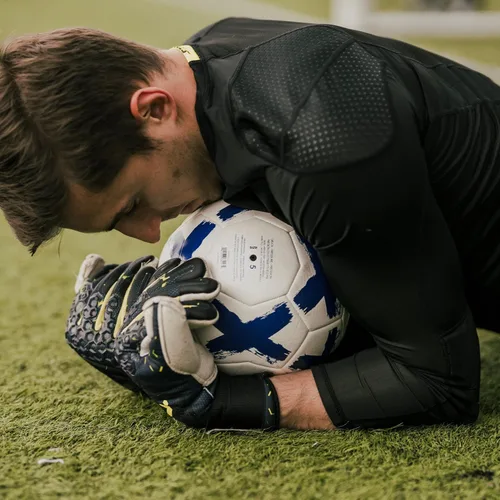 Vista 3 de Storelli BodyShield Goalkeeper Light Matchday 34 Undershirt Lightweight Compression Soccer Shirt