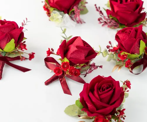 Vista 7 de Juego de ramillete y boutonniere para novio, novia, padrinos de boda, fiesta de graduación, rosas artificiales para hombres, boda, madre, abuela