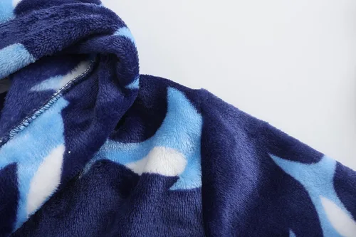 Vista 182 de E.W Apparel Bata de baño de forro polar con capucha para niños, bata suave y mullida para niños pequeños