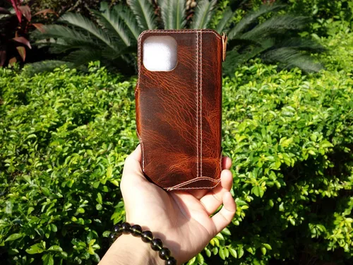 Vista 3 de Yogurt Funda compatible con iPhone 15 Pro Max, funda de piel auténtica para iPhone 15 Pro Max, 6.7 pulgadas, hecha a mano, marrón oscuro