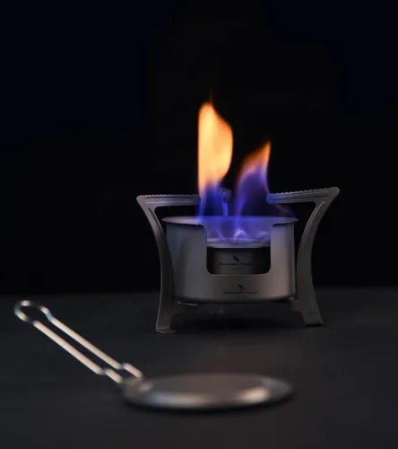 Vista 8 de Boundless Voyage Estufa de alcohol de titanio con cubierta contra incendios, estufa de leña al aire libre con soportes, para camping, Juego