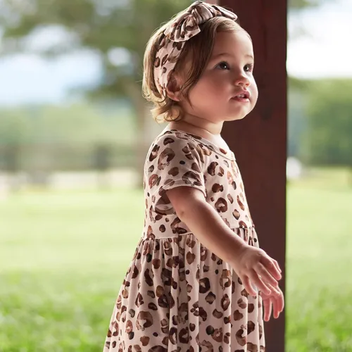 Vista 5 de Gerber Vestido de manga corta suave para bebé niña de talla única, con viscosa hecho de eucalipto