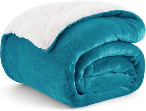 Vista 46 de Bedsure GentleSoft - Manta de forro polar Sherpa para sofá, manta de Navidad gruesa y cálida para invierno, manta de felpa suave y esponjosa como