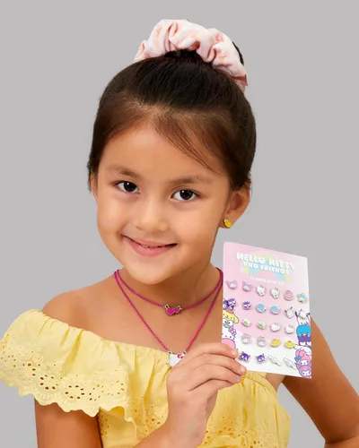Vista 2 de Sanrio - Aretes tipo dormilona para niñas, paquete de 12 pares, licencia oficial de Hello Kitty and Friends, aretes para uso diario, Disfraz, No es