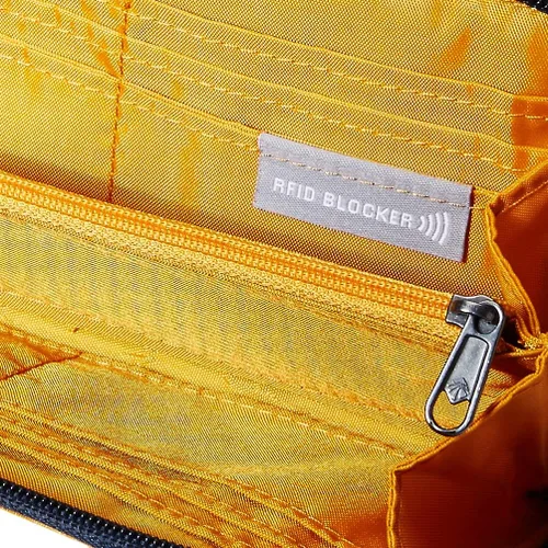 Vista 4 de Eagle Creek Pulsera RFID para mujer, Amarillo Sahara, Eagle Creek Rfid - Cartera para pasaporte, color amarillo Sahara