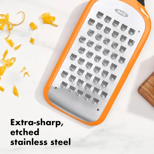 Vista 5 de OXO Good Grips - Rallador grueso grabado, color naranja